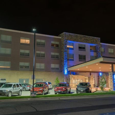 Holiday Inn Express & Suites - Louisville N - Jeffersonville By Ihg Dış mekan fotoğraf