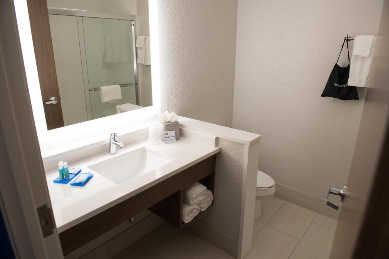 Holiday Inn Express & Suites - Louisville N - Jeffersonville By Ihg Dış mekan fotoğraf